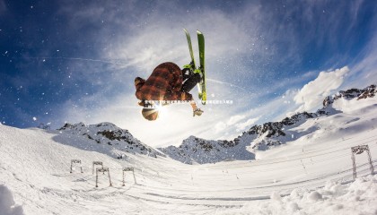 壹号娱乐下载-维尼奥斯全队出击，法甲连场完胜引人瞩目，维蒂尼奥
